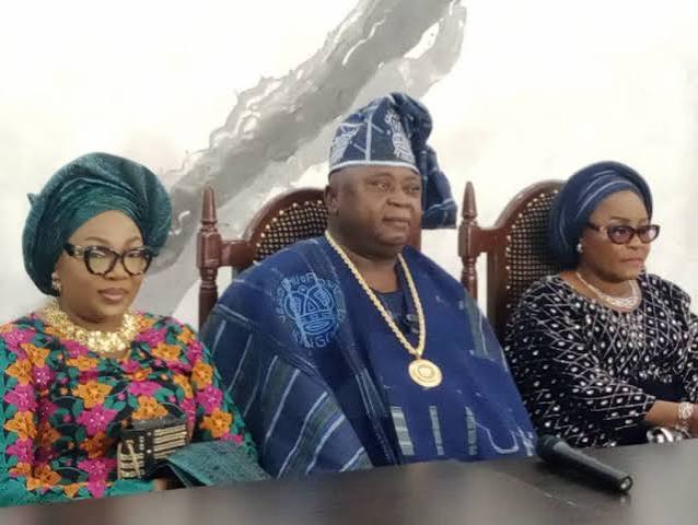 PDP Deputy Governorship Candidate, Adebutu’s Wife Gift Retired Ogun Traffic Officer N1m